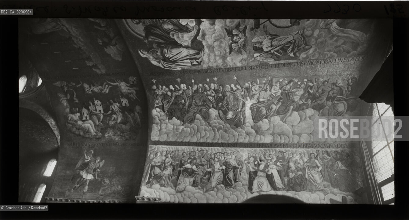 -VENEZIA, ALEXANDER LAMONT HENDERSON, MOSAICI NELLA BASILICA DI S. MARCO, SENZA DATA. LASTRA PANORAMICA IN VETRO PER LANTERNA MAGICA, 15,4X8,2 ©ARCHIVIO Graziano Arici/Rosebud2   FOTOANTICHE.-VENICE, ALEXANDER LAMONT HENDERSON, MOSAICI NELLA BASILICA DI S. MARCO, UNDATED. PANORAMIC GLASS SLIDE FOR MAGIC LANTERN, CM 15,4X8,2 ©Graziano Arici/Rosebud2 