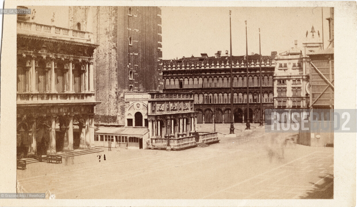 -VENEZIA, CARLO NAYA, PALAZZO REALE E LOGGETTA, ANTE 1873. STAMPA ALLALBUMINA INCOLLATA SU CARTONE, CARTE DE VISITE, CM 6,1X10,3  ©ARCHIVIO Graziano Arici/Rosebud2   FOTOANTICHE.-VENICE, CARLO NAYA, PALAZZO REALE E LOGGETTA, ANTE 1873. ALBUMEN PHOTOGRAPH MOUNTED ON CARDBOARD, CARTE DE VISITE CM 6,1X10,3 ©Graziano Arici/Rosebud2 