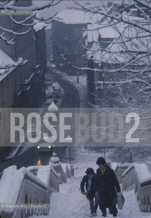 BUDAPEST 1980 -  LA NEVE ©Graziano Arici/Rosebud2 INVERNO