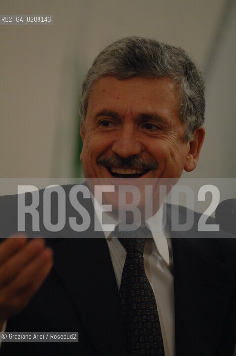 VENICE 9/3/2008 - THE MINISTER OF FOREIGN AFFAIRS MASSIMO DALEMA MEMBER OF DEMOCRATIC PARTY (PARTITO DEMOCRATICO - PD) DELIVERS HIS SPEECH DURING AN ELECTORAL MEETING AT ARCHITECTURE UNIVERSITY  ©Graziano Arici/Rosebud2 POLITICA