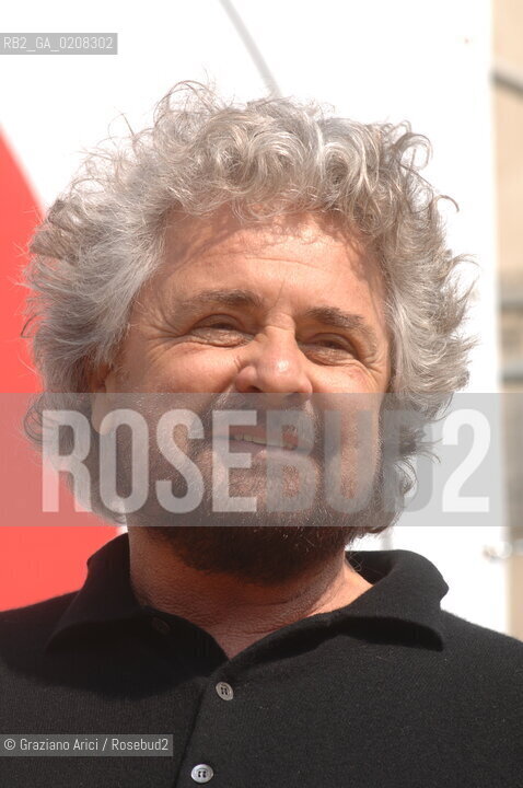 TREVISO - 6/4/2008 - THE COMEDIAN BEPPE GRILLO DELIVERS HIS SPEECH DURING AN ELECTORAL MEETING IN TREVISO FOR THE TOWN HALL ELECTIONS  ©Graziano Arici/Rosebud2 POLITICA
