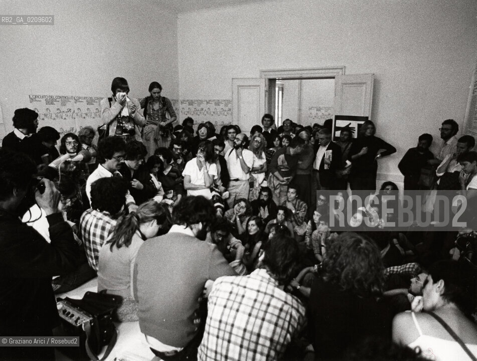 TRIESTE  OCCUPAZIONE DELLA SEGRETERIA DEL CONVEGNO DELLOSPEDALE PSICHIATRICO DA PARTE DEL MOVIMENTO © 1977 Graziano Arici/Rosebud2  MAS