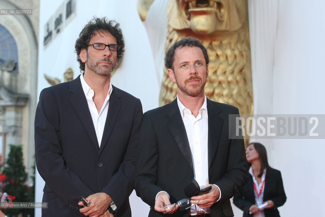 27/08/08 - VENICE 65TH INTERNATIONAL FILM FESTIVAL - OPENING CEREMONY, RED CARPET - THE DIRECTORS JOEL AND ETHAN COEL @ Graziano Arici / rosebud2 CINEMA BIENNALE ©Graziano Arici/Rosebud2 BIENNALE CINEMA