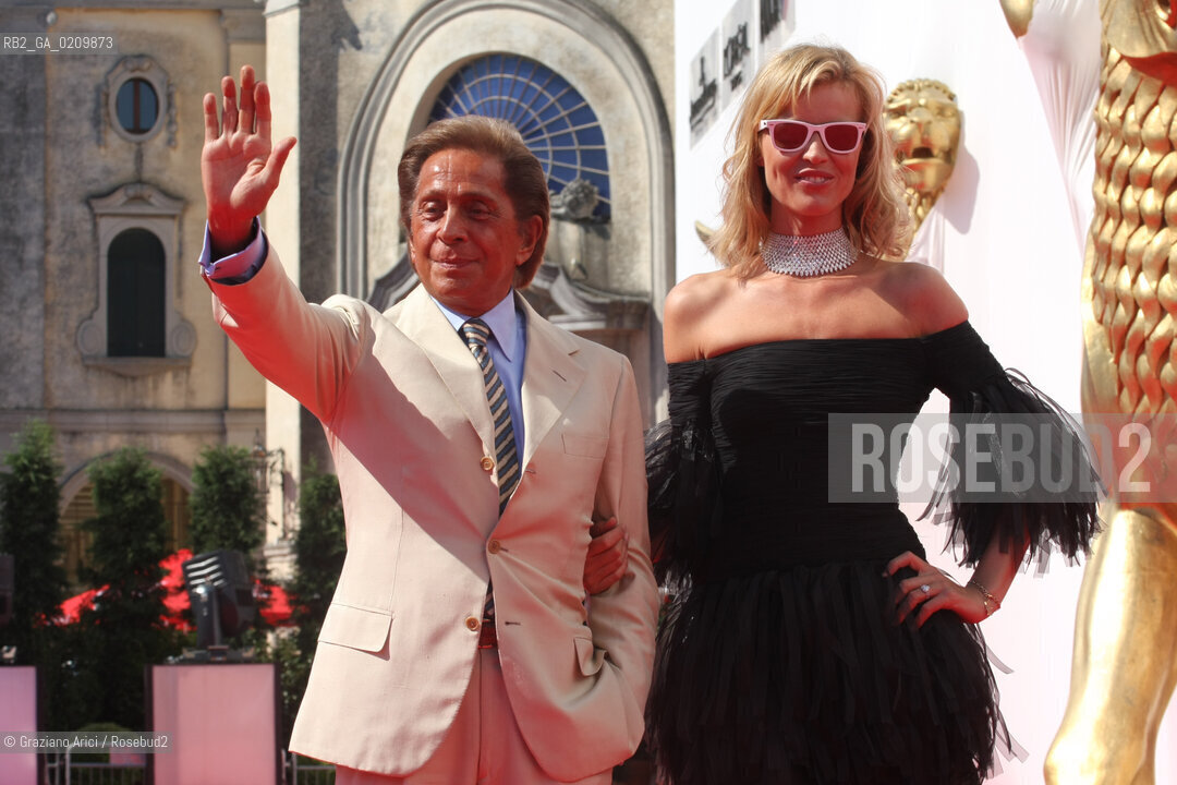 28/08/08 - 65 VENICE  INTERNATIONAL FILM FESTIVAL - RED CARPET - THE FILM: VALENTINO: THE LAST EMPEROR, THE STYLIST VALENTINO GARAVANI WITH THE ACTRESS EVA HERZIGOVA