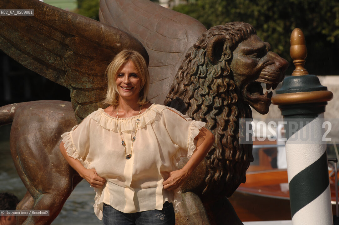 VENICE, 29.08.08. 65th VENICE INTERNATIONAL FILM FESTIVAL. FILM  UN GIORNO PERFETTO , THE ACTRESS ISABELLA FERRARI © MARTABUSO/ARICI/GRAZIANERI