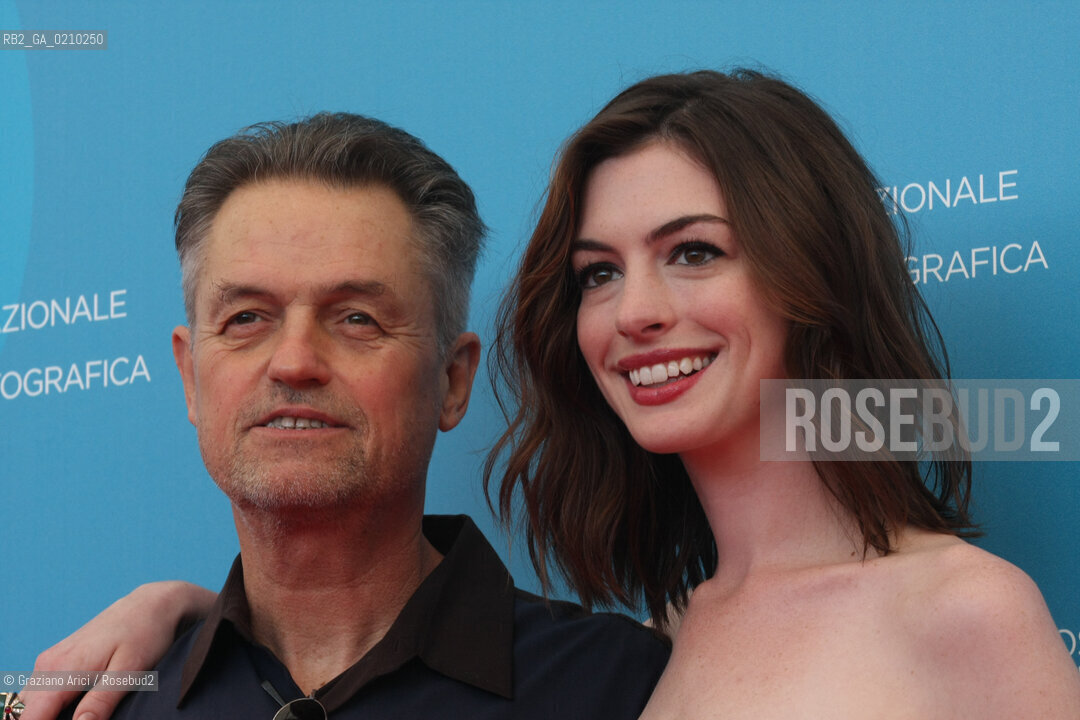 03/09/08 - 65th VENICE  INTERNATIONAL FILM FESTIVAL - FILM: RACHEL GETTING MARRIED. THE DIRECTOR JONATHAN DEMME AND THE ACTRESS ANNE HATHAWAY.