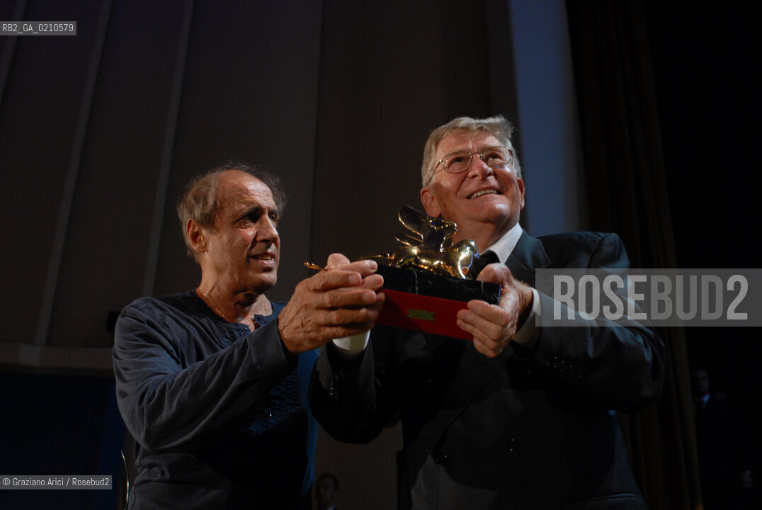 05/09/08 - 65th VENICE  INTERNATIONAL FILM FESTIVAL - ADRIANO CELENTANO GIVE THE GOLDEN LION FOR LIFETIME ACHIEVEMENT TO ERMANNO OLMI