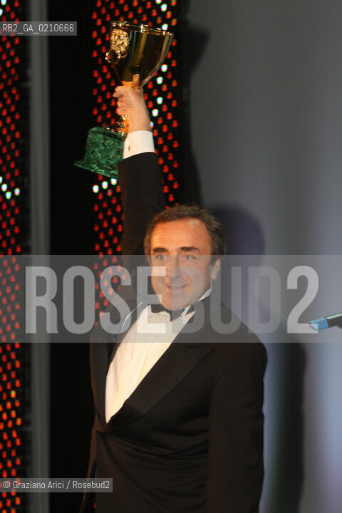 06/09/08 - 65th VENICE INTERNATIONAL FILM FESTIVAL - THE OFFICIAL AWARDS - COPPA VOLPI FOR THE BEST ACTOR SILVIO ORLANDO, FILM: IL PAPA DI GIOVANNA