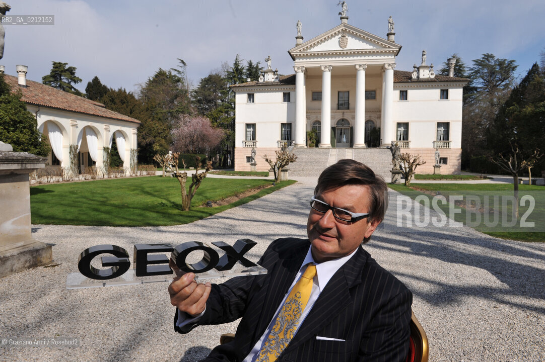 MONTEBELLUNA (TREVISO) - THE GEOX OWNER : YHE BUSINESSMAN MARIO MORETTI POLEGATO ©Graziano Arici/Rosebud2 SCARPE POLEGATO FABBRICA OPERAIO