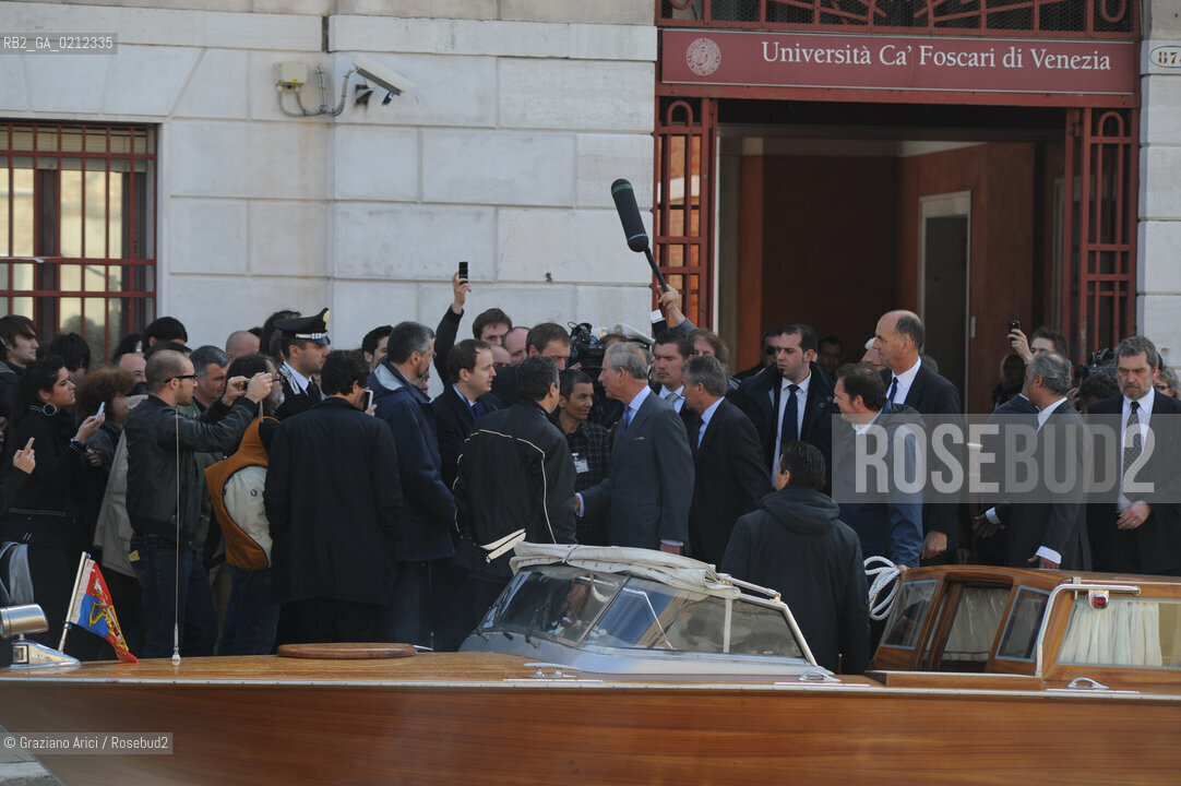 VENICE 28/04/09 - CHARLES, THE PRINCE OF WALES VISITING VENICE © MARTA BUSO/ARICI/GRAZIA NERI PRINCIPE NOBILE GALLES