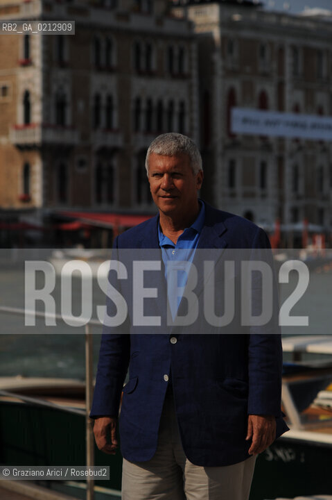 VENICE,04.06.2009.  THE OPENING OF THE NEW CONTEMPORARY ART CENTRE- FRANCOIS PINAULT FOUNDATION AT PUNTA DELLA DOGANA.EXHIBITION MAPPING THE STUDIO. LARRY GAGOSIAN ART TRADER. © MARTABUSO/ARICI/GRAZIANERI