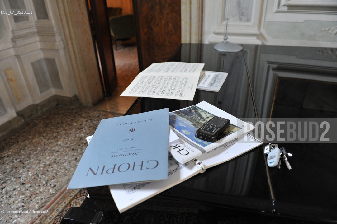 VENICE 21/06/09 - THE FASHION DESIGNER PIERRE CARDIN IN HIS PALACE IN VENICE CA BRAGADIN  : THE PALACE IN THE 18TH CENTURY WAS THE PALACE WHERE LIVED THE WELL KNOWN LIBERTINE GIACOMO CASANOVA  ©Graziano Arici/Rosebud2 MODA STILISTA