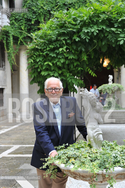 VENICE 21/06/09 - THE FASHION DESIGNER PIERRE CARDIN IN HIS PALACE IN VENICE CA BRAGADIN  : THE PALACE IN THE 18TH CENTURY WAS THE PALACE WHERE LIVED THE WELL KNOWN LIBERTINE GIACOMO CASANOVA  ©Graziano Arici/Rosebud2 MODA STILISTA