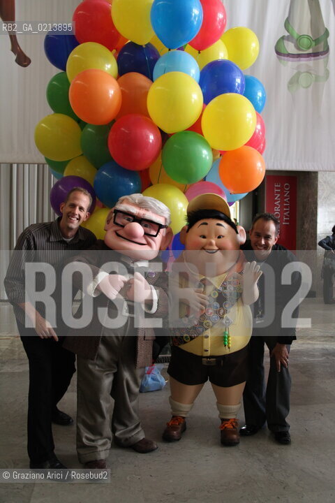 Italy, Venice - September 06th, 2009.66th VENICE INTERNATIONAL FILM FESTIVAL - FILM: GOLDEN LION FOR LIFETIME ACHIEVEMENT TO JOHN LASSETER AND THE PIXAR DIRECTORS. THE DIRECTORS PETE DOCTER AND JONAS RIVERA WITH THE CHARACTERS CARL FREDRICKSEN AND RUSSELL