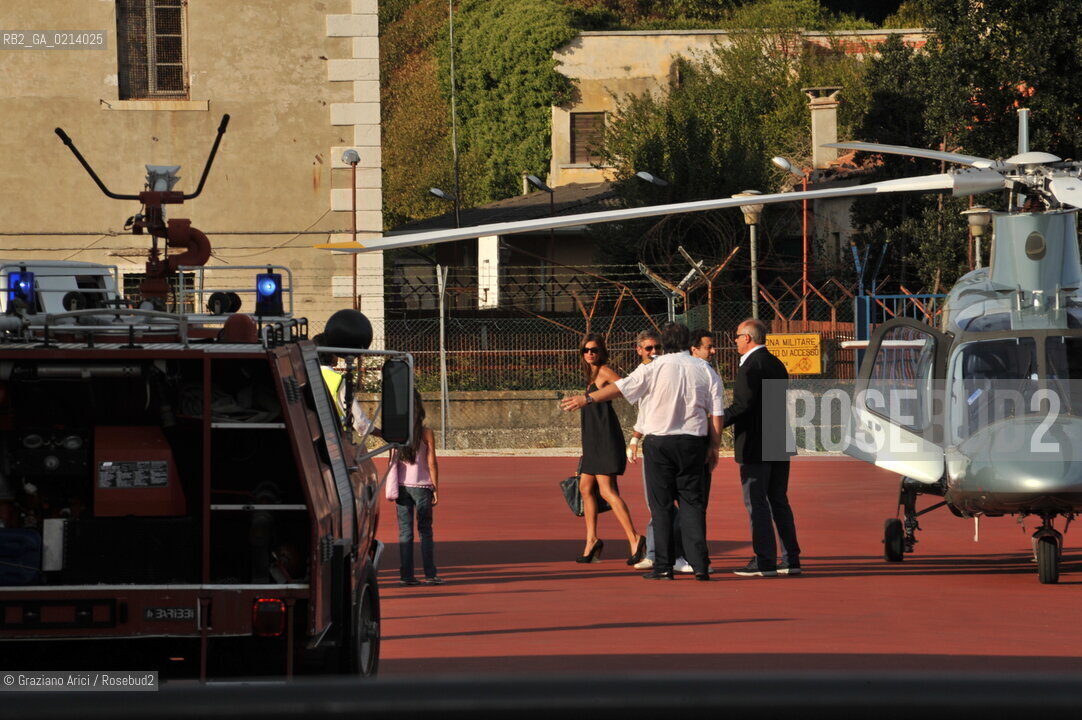 Italy, Venice - September 07th, 2009.66th VENICE INTERNATIONAL FILM FESTIVAL - THE ACTOR GEORGE CLOONEY ARRIVING WITH THE SHOWGIRL ELISABETTA CANALIS IN VENICE LIDO AIRPORT NICELLI WITH AN HELICOPTER  ©Graziano Arici/Rosebud2