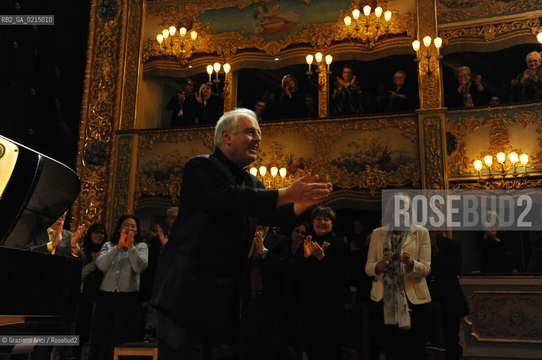 Venice - december, 12th 2009 - The conductor and pianist Daniel Barenboim in concert in the Gran Teaatro La Fenice of Venice and where receives the Prize A life in the Music ©Graziano Arici/Rosebud2