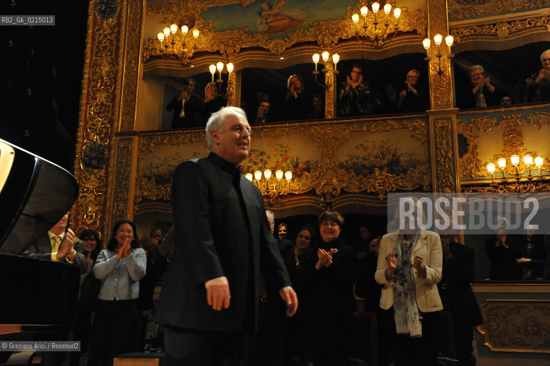 Venice - december, 12th 2009 - The conductor and pianist Daniel Barenboim in concert in the Gran Teaatro La Fenice of Venice and where receives the Prize A life in the Music ©Graziano Arici/Rosebud2