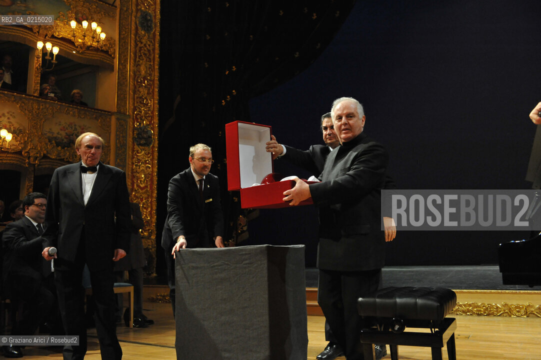 Venice - december, 12th 2009 - The conductor and pianist Daniel Barenboim in concert in the Gran Teaatro La Fenice of Venice and where receives the Prize A life in the Music ©Graziano Arici/Rosebud2