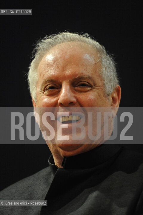 Venice - december, 12th 2009 - The conductor and pianist Daniel Barenboim in concert in the Gran Teaatro La Fenice of Venice and where receives the Prize A life in the Music ©Graziano Arici/Rosebud2