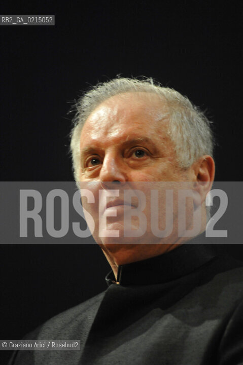 Venice - december, 12th 2009 - The conductor and pianist Daniel Barenboim in concert in the Gran Teaatro La Fenice of Venice and where receives the Prize A life in the Music ©Graziano Arici/Rosebud2