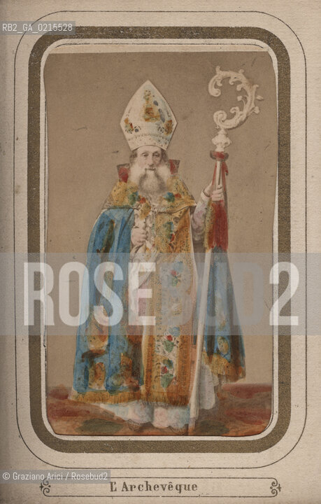 -VENEZIA, ARCIVESCOVO, SENZA DATA. STAMPA ALLALBUMINA COLORATA A MANO INCOLLATA SU CARTONCINO, DALL ALBUM: COSTUMES DE L EGLISE ARMENIENNE, CM 11,6X7,6  ©ARCHIVIO Graziano Arici/Rosebud2  POSATA IN STUDIO, MESTIERI, FOTOANTICHE.-VENICE, ARCHBISHOP, UNDATED. ALBUMEN PHOTOGRAPH HAND COLORED MOUNTED ON CARDBOARD, FROM THE ALBUM: COSTUMES DE L EGLISE ARMENIENNE,  CM 11,6X7,6 ©Graziano Arici / rosebud2