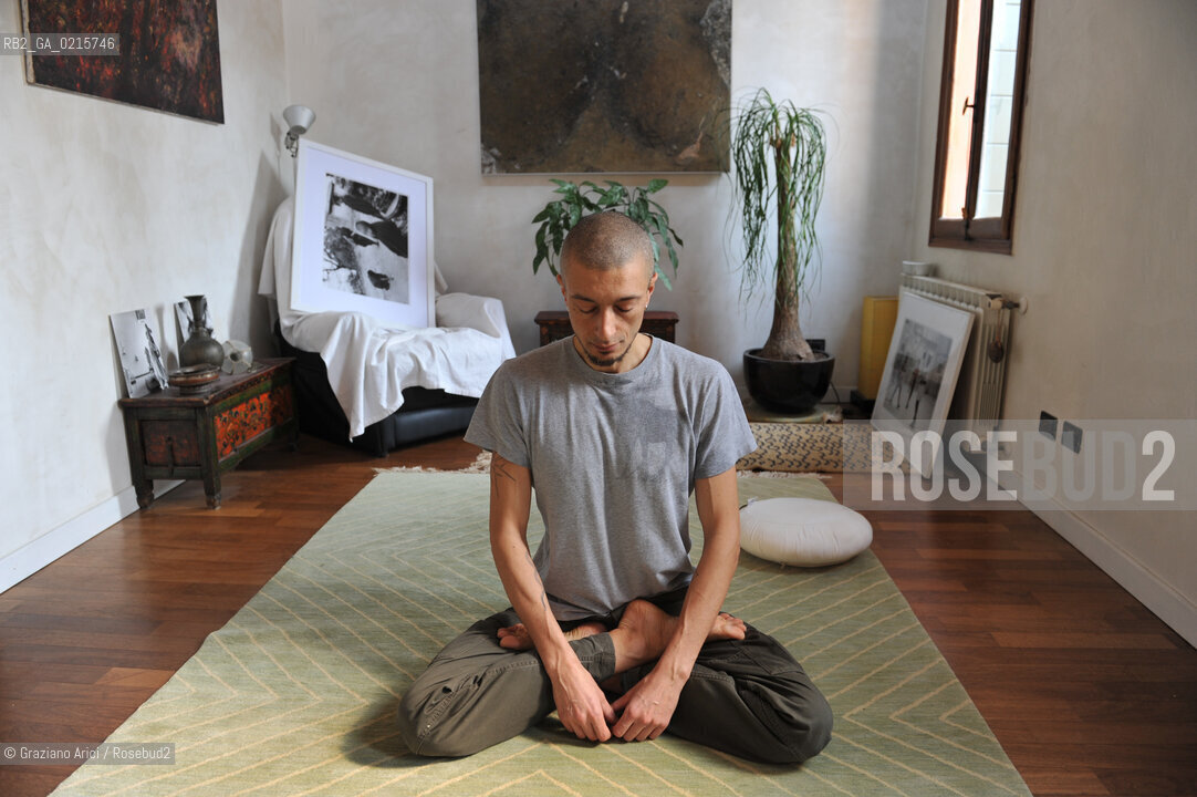 Venezia 5/3/10 - The artist and photographer Andrea Morucchio ©Graziano Arici/Rosebud2