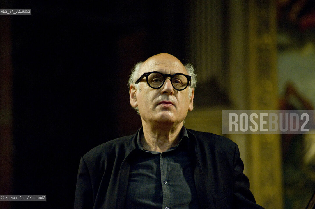 Venice 13/5/10 - The composer and pianist Michael Nyman in concert in Frari Church in Venice, in front of the well-known Tizianòs painting Assunta musica pianista ©Graziano Arici/Rosebud2