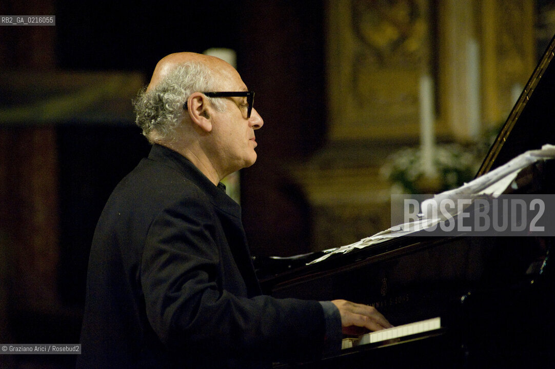 Venice 13/5/10 - The composer and pianist Michael Nyman in concert in Frari Church in Venice, in front of the well-known Tizianòs painting Assunta musica pianista ©Graziano Arici/Rosebud2