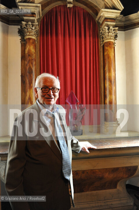 Venice 2/7/10 - the fashion designer Pierre Cardin open his Palace in Venice to present his Musical Casanova in World Premiere in Venice. His Palace, Cà Bragadin, was the House of Giacomo Casanova: Pier Cardin in the Chapel of the Palace, on the Altar a Venini sculpure -   stilista moda ©Graziano Arici/Rosebud2