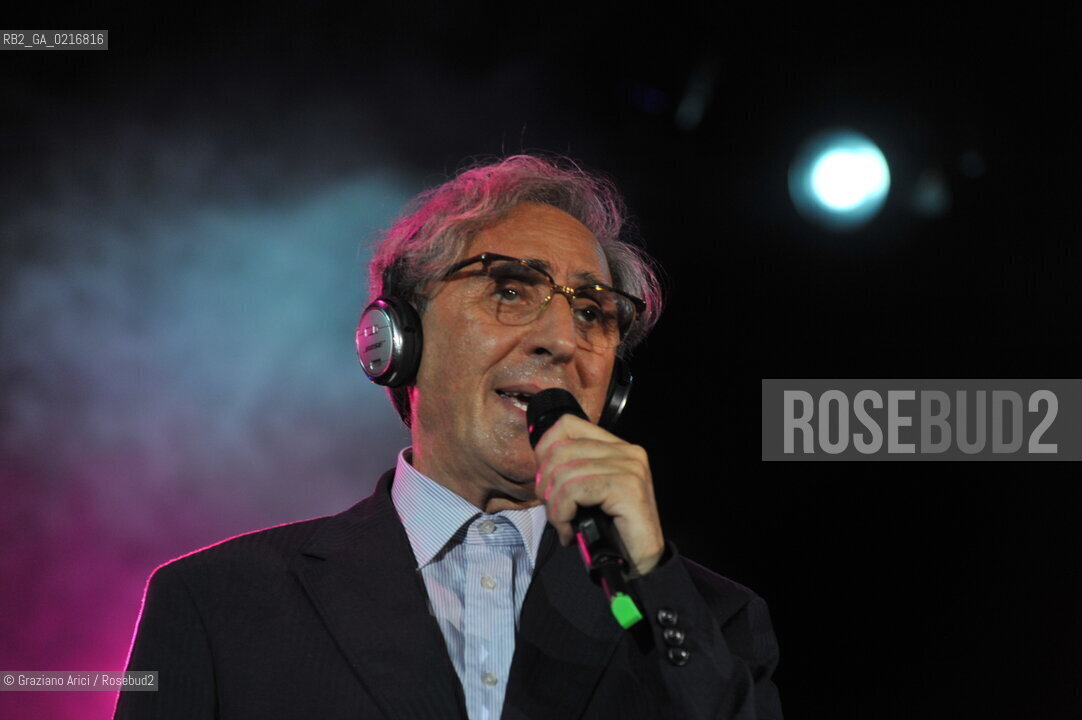 Venice 16/7/10 - The singer and composer Charles Aznavour in Concert with Franco Battiato in S.Mark Square musica cantante ©Graziano Arici/Rosebud2