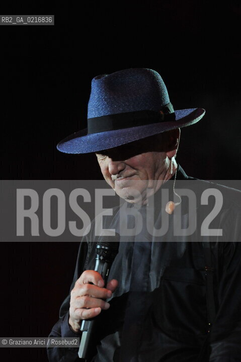 Venice 16/7/10 - The singer and composer Charles Aznavour with the singer and actor Massimo Ranieri in Concert in S.Mark Square musica cantante ©Graziano Arici/Rosebud2