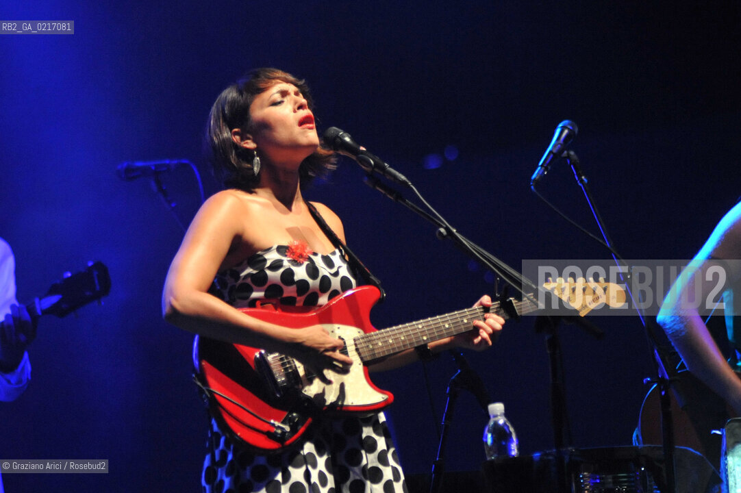 Venice - 24/07/10 The singer and musician Norah Jones musica pop rock ©Graziano Arici/Rosebud2