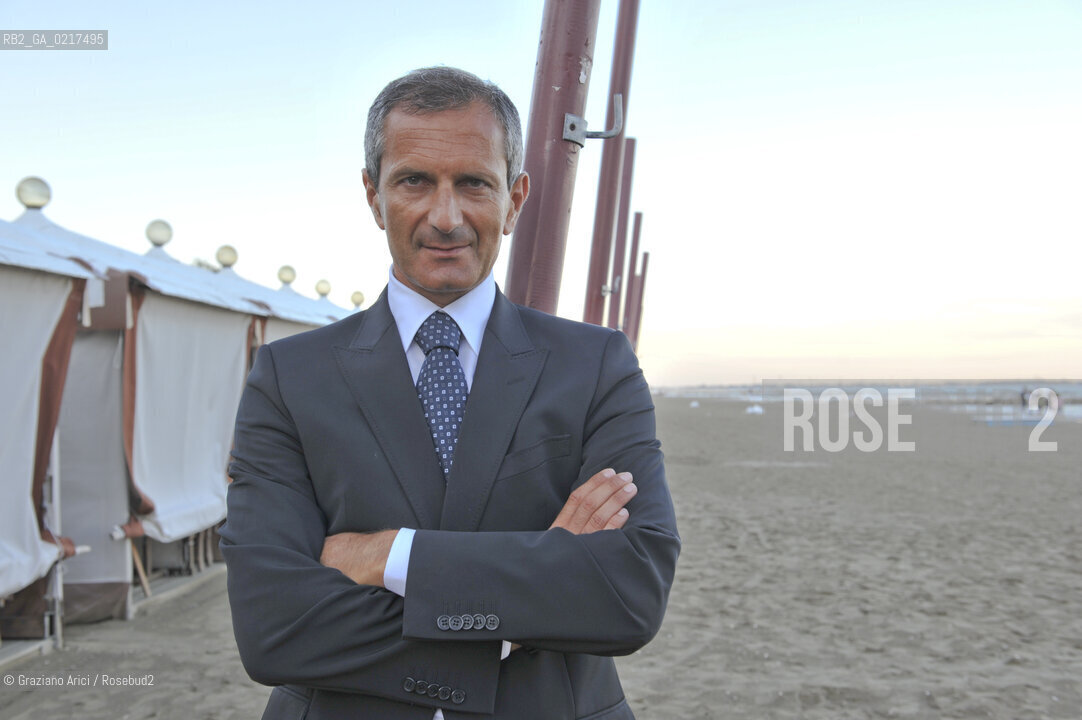 Venice 3/09/10 - The writer Gianrico Carofiglio in the Venice Lido Beach letteratura ©Graziano Arici/Rosebud2