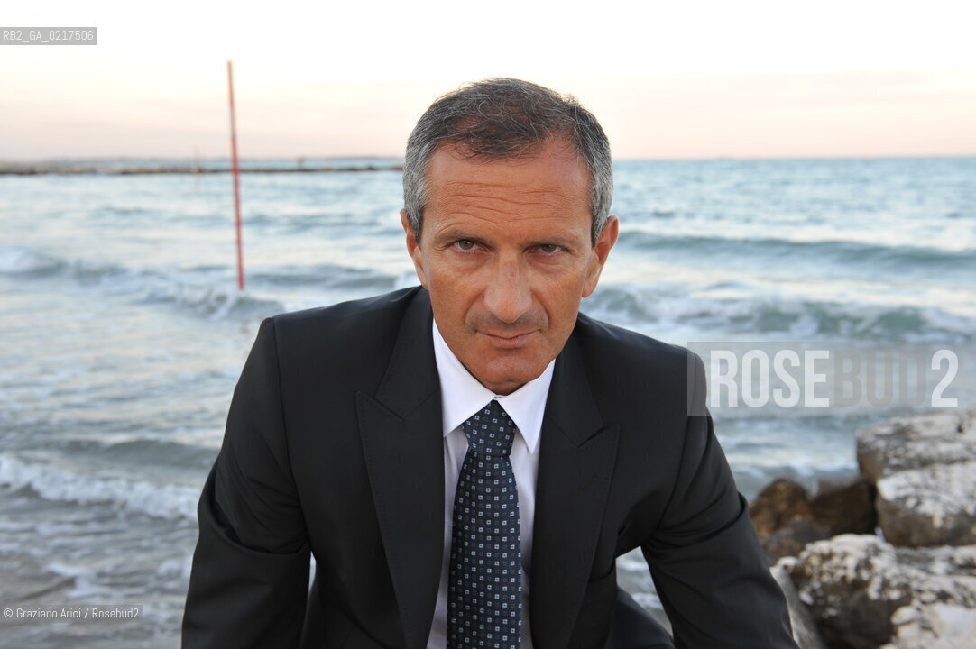 Venice 3/09/10 - The writer Gianrico Carofiglio in the Venice Lido Beach letteratura ©Graziano Arici/Rosebud2