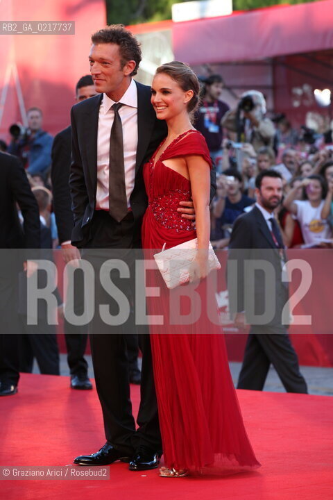67th Venice International Film Festival - Venice September 1, 2010 - Red Carpet of the Film Black Swan - The actress Natalie Portman with the actor Vincent Cassel