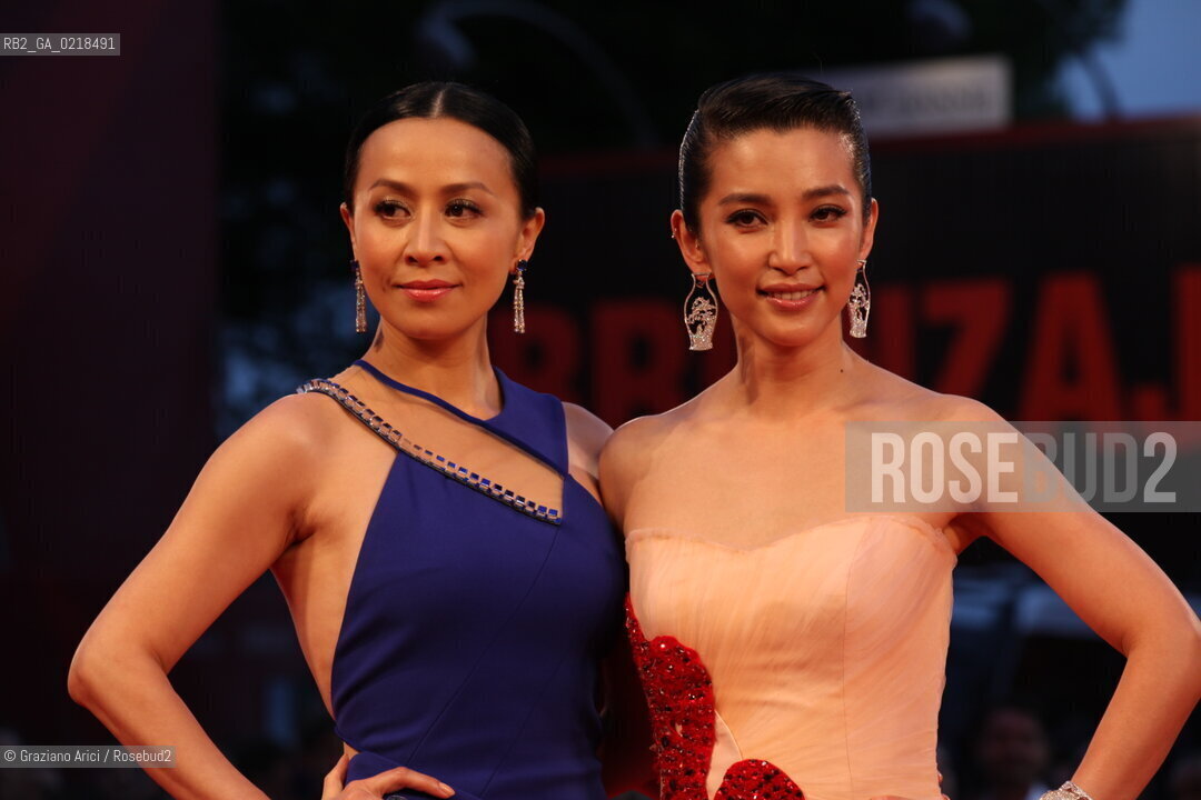 67th Venice International Film Festival - Venice September 5, 2010 - Red Carpet of the film Di Renjie Zhi Tongtian Diguo (Detective Dee and the Mystery of the Phantom Flame) - Actress Li Bingbing (right) with actress Carina Lau