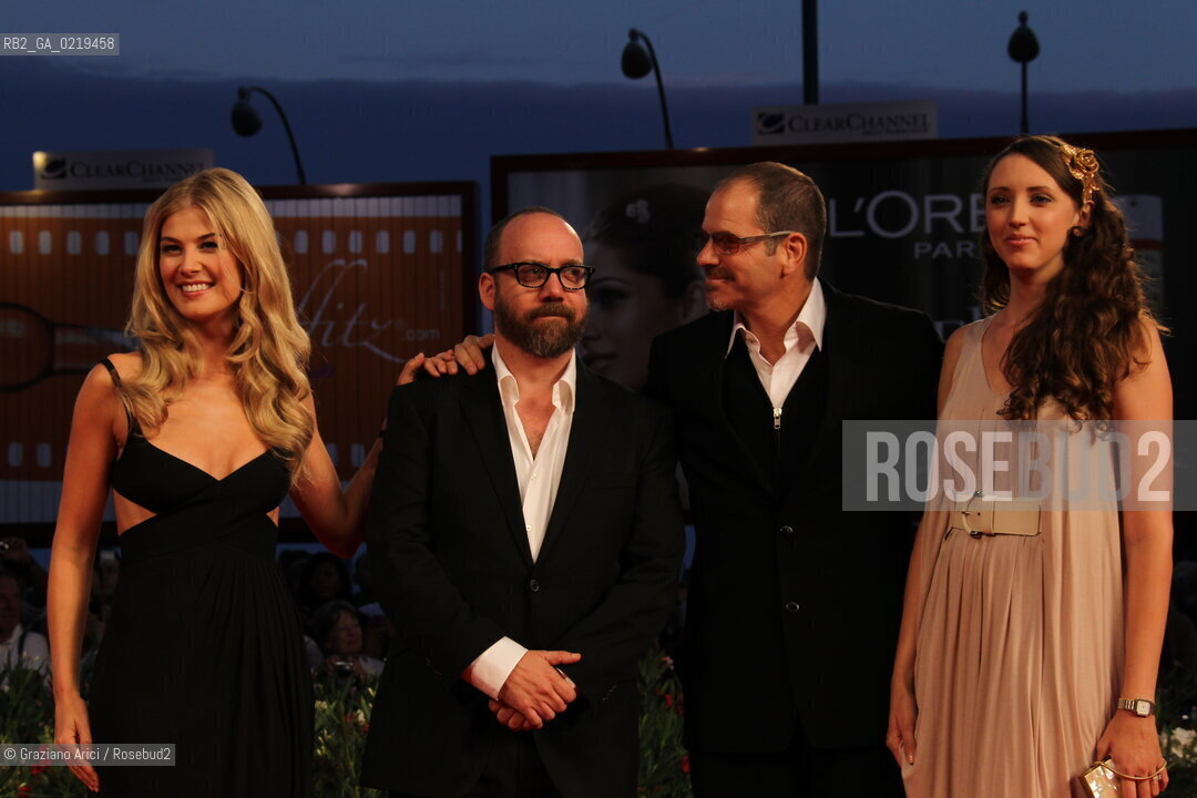 67th Venice International Film Festival - Venice September 10, 2010 - Photocall of the film Barneys Version - Left to right: actress Rosamund Pike, Actor Paul Giamatti, the director Richard J. Lewis with his wife