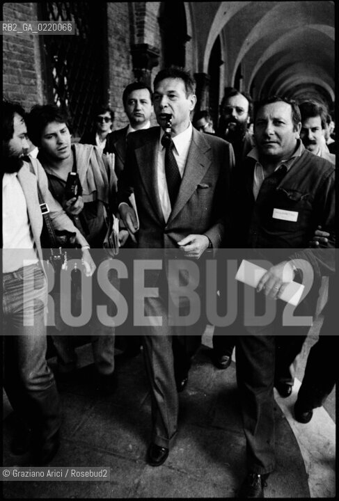 -VENEZIA, 25.04.1978. IL POLITICO E SINDACALISTA SEGRETARIO DELLA CGIL LUCIANO LAMA DURANTE LA MANIFESTAZIONE UNITARIA IN PIAZZA SAN MARCO. POLITICA, SINDACATO, SINDACALISTA, MANIFESTAZIONE .-VENICE, 25.04.1978.THE POLITICIAN AND TRADE UNION LUCIANO LAMA DURING THE  DEMONSTRATION IN SAINTS MARK SQUARE ©Graziano Arici/Rosebud2