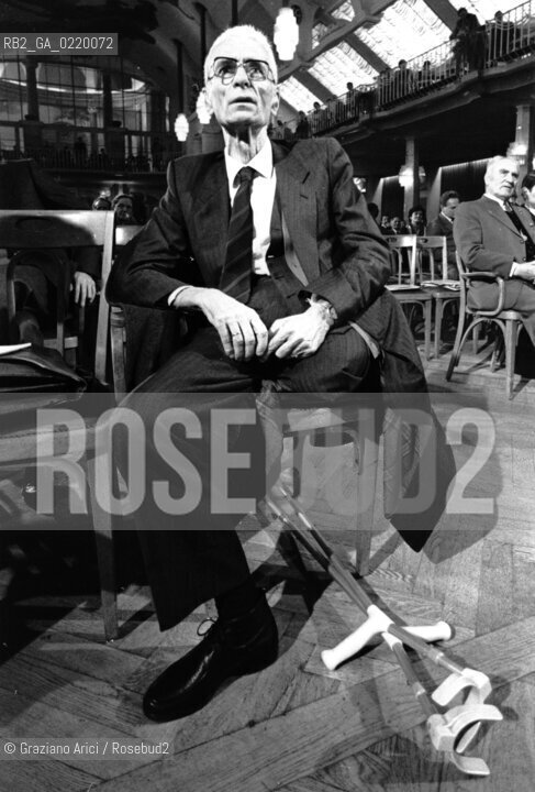 MERANO, 1986?.IL POLITICO ALTOATESINO SILVIUS MAGNAGO 33°CONGRESSO S.V.P.. PORTRAIT OF THE POLTICIAN SILVIUS MAGNAGO MERANO, 1986?.IL POLITICO ALTOATESINO SILVIUS MAGNAGO 33°CONGRESSO S.V.P.. PORTRAIT OF THE POLTICIAN SILVIUS MAGNAGO. POLITICA, RITRATTO ©Graziano Arici/Rosebud2