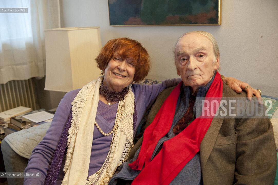 Pieve di Soligo (TV) 14/1/02/11 - In St Valentinès Day,the poet Andrea Zanzotto at home with his wife Marisa waiting for meeting the poet Patrizia Valduga, in Pieve di Soligo to present his book Poeti innamorati about poetry and love, letteratura poesia ©Graziano Arici/Rosebud2.