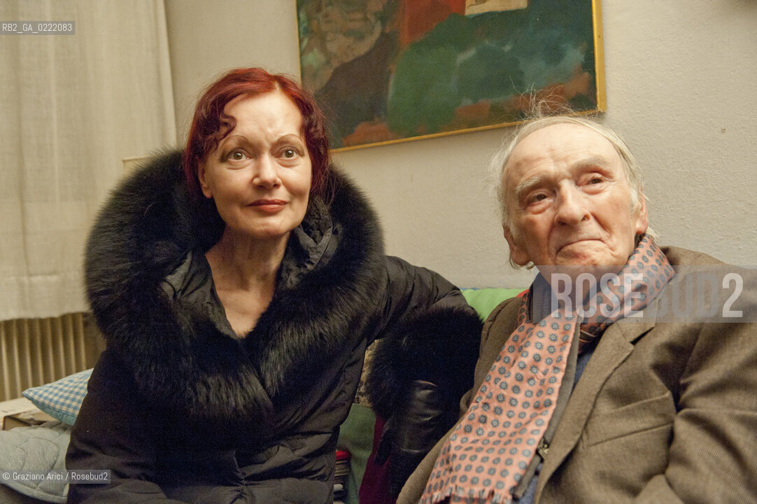 Pieve di Soligo (TV) 14/1/02/11 - In St Valentinès Day, the poet Patrizia Valduga, in Pieve di Soligo to present his book Poeti innamorati about poetry and love, meet the poet Andrea Zanzotto at home letteratura poesia ©Graziano Arici/Rosebud2