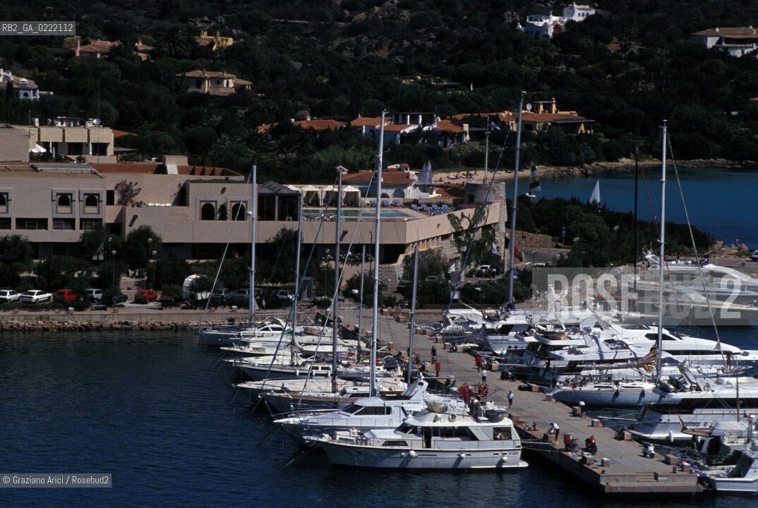 Sardegna,2002. Costa Smeralda,Porto Cervo.Yacht club. Geo isola Porto Cervo Costa Smeralda Yacht club .Sardinia,2002.Emeral Coast, Porto Cervo.Yacht club ©Graziano Arici/Rosebud2