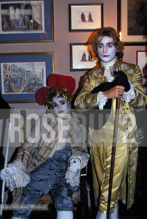 Venezia, 1986.Carnevale. Ballo della stampa a Palazzo Malipiero organizzato da Bruno Tosi. Carnevale Festa Stampa.Venice, 1986. Carnival of Venice. Press Party in the Palazzo Malipiero ©Graziano Arici/Rosebud2