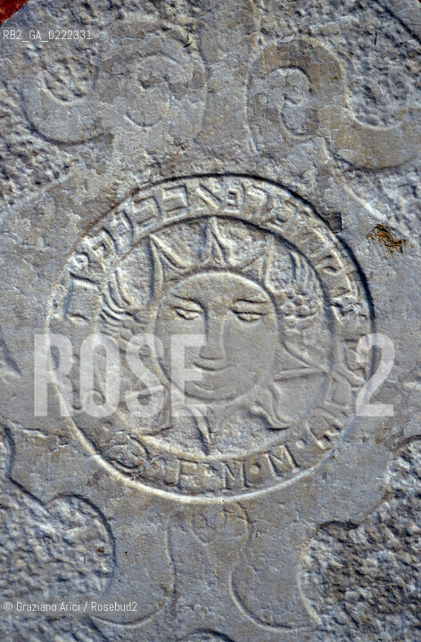Lido di Venezia,1994. Lantico cimitero ebraico del Lido di Venezia.Geo cimitero ebraismo .Lido of Venice,1994.The Jewish cemetery of the Lido of Venice ©Graziano Arici/Rosebud2