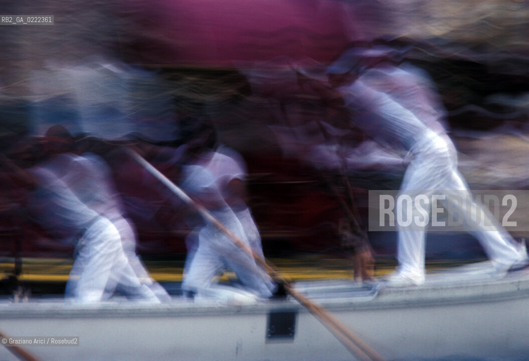 - Venezia, 1995. La vogalonga di Venezia é la regata storica non competitiva che si tiene a maggio. Regata remi barche competizione.- Venice,1995.The vogalonga of Venice.Is a rowing competition ©Graziano Arici/Rosebud2