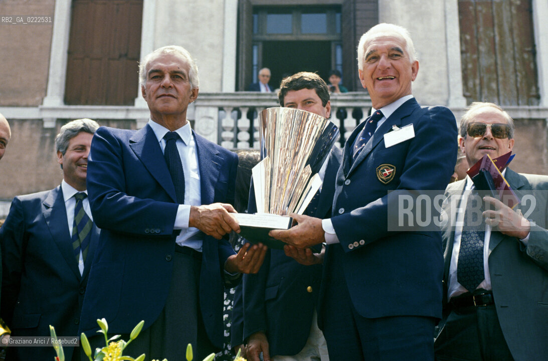 Venezia,1990.Festa Il Moro di Venezia. Il presidente della Montedison Raul Gardini e il Presidente della Compagnia della Vela, Giulio Donatelli. Presidente Montedison .Venice,1990.Party The Moro of Venice.The Montedison President Raul Gardini and Giulio Donatelli ©Graziano Arici/Rosebud2