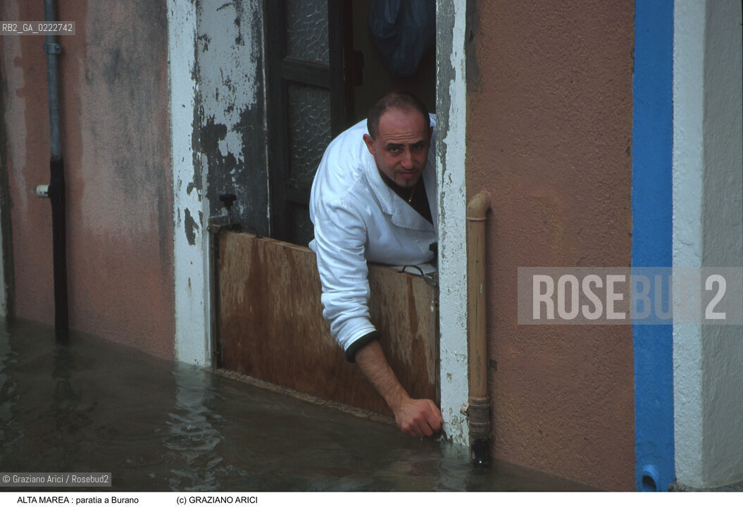 Nome:..ALTA MAREA..HIGHT TIDE..Localizzazione:..VENEZIA / ISOLA DI BURANO ..VENICE / ISLE OF BURANO ..Soggetto:..PARATIA PER LACQUA ALTA..BULKHEAD FOR THE HIGHT TIDE ..Cronologia:......Autore:......Stile:......Editori Stampatori:......Committenza:......Materia e Tecnica:......Collocazione:......Note:....Riproduzione Fotografica:..Graziano Arici/Rosebud2 ...Copyright:..Graziano Arici / rosebud2/....Data:..1988....Costo:..A....Key:..ACQUA ALTA..HIGHT TIDE..