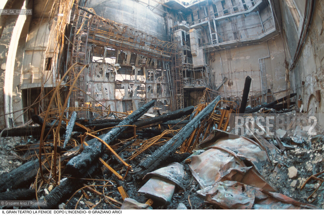 Caption: Nome: ..GRAN TEATRO LA FENICE..Descrizione: ..IL PALCOSCENICO DOPO LINCENDIO / VENEZIA..Credit: ..Graziano Arici/Rosebud2/..Costo: ..A..Nazione: ..ITALIA..Città: ..VENEZIA..Data: ..FEBBRAIO 1996