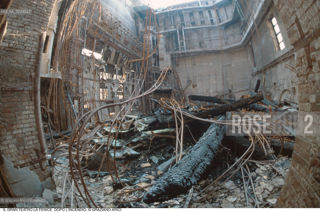 Caption: Nome: ..GRAN TEATRO LA FENICE..Descrizione: ..IL PALCOSCENICO DOPO LINCENDIO / VENEZIA..Credit: ..Graziano Arici/Rosebud2/..Costo: ..A..Nazione: ..ITALIA..Città: ..VENEZIA..Data: ..FEBBRAIO 1996