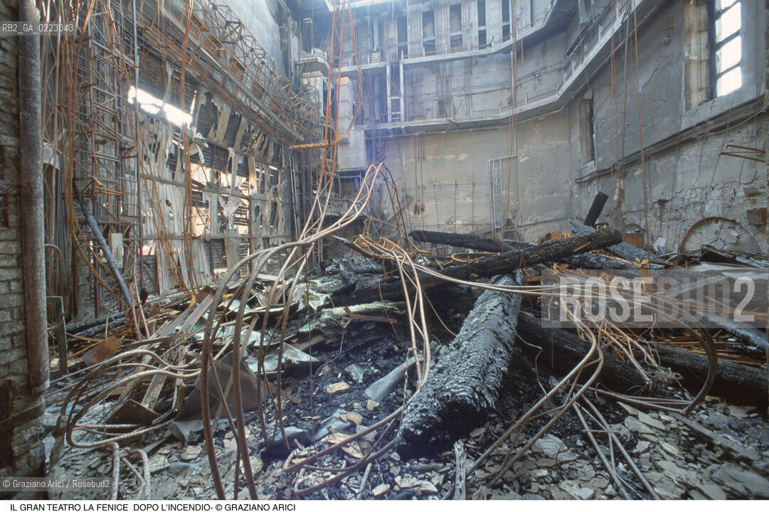 Caption: Nome: ..GRAN TEATRO LA FENICE..Descrizione: ..IL PALCOSCENICO DOPO LINCENDIO / VENEZIA..Credit: ..Graziano Arici/Rosebud2/..Costo: ..A..Nazione: ..ITALIA..Città: ..VENEZIA..Data: ..FEBBRAIO 1996